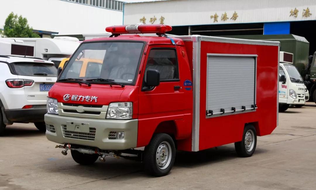 程力新能源人工智能搶險救援車首批訂單圓滿交車，為國家電網(wǎng)提供一流產(chǎn)品